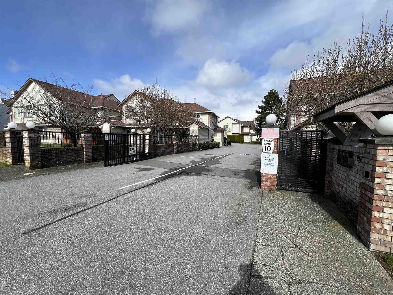 129-13725 72A Avenue Avenue, Surrey, BC