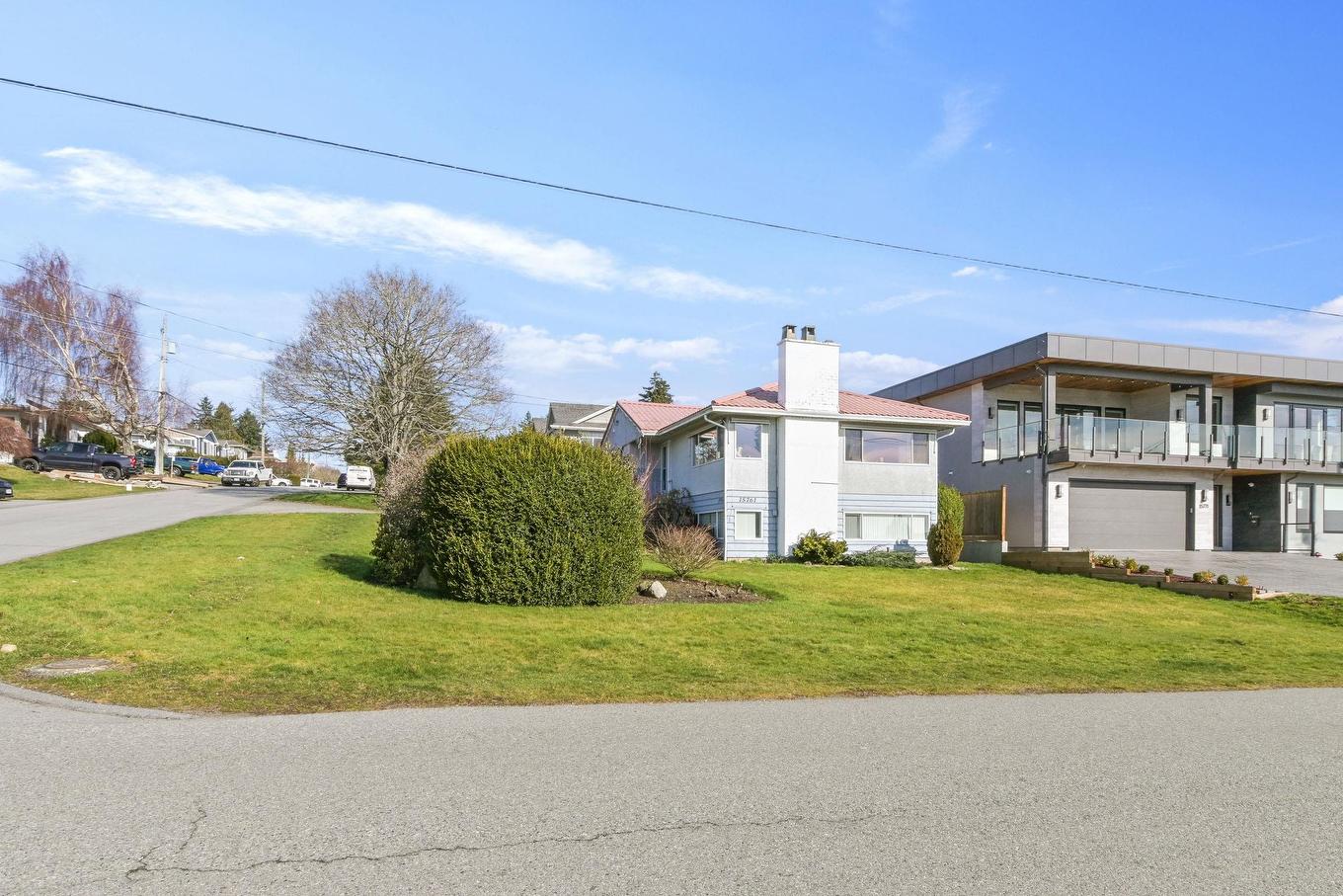 15761 Cliff Avenue, White Rock, BC