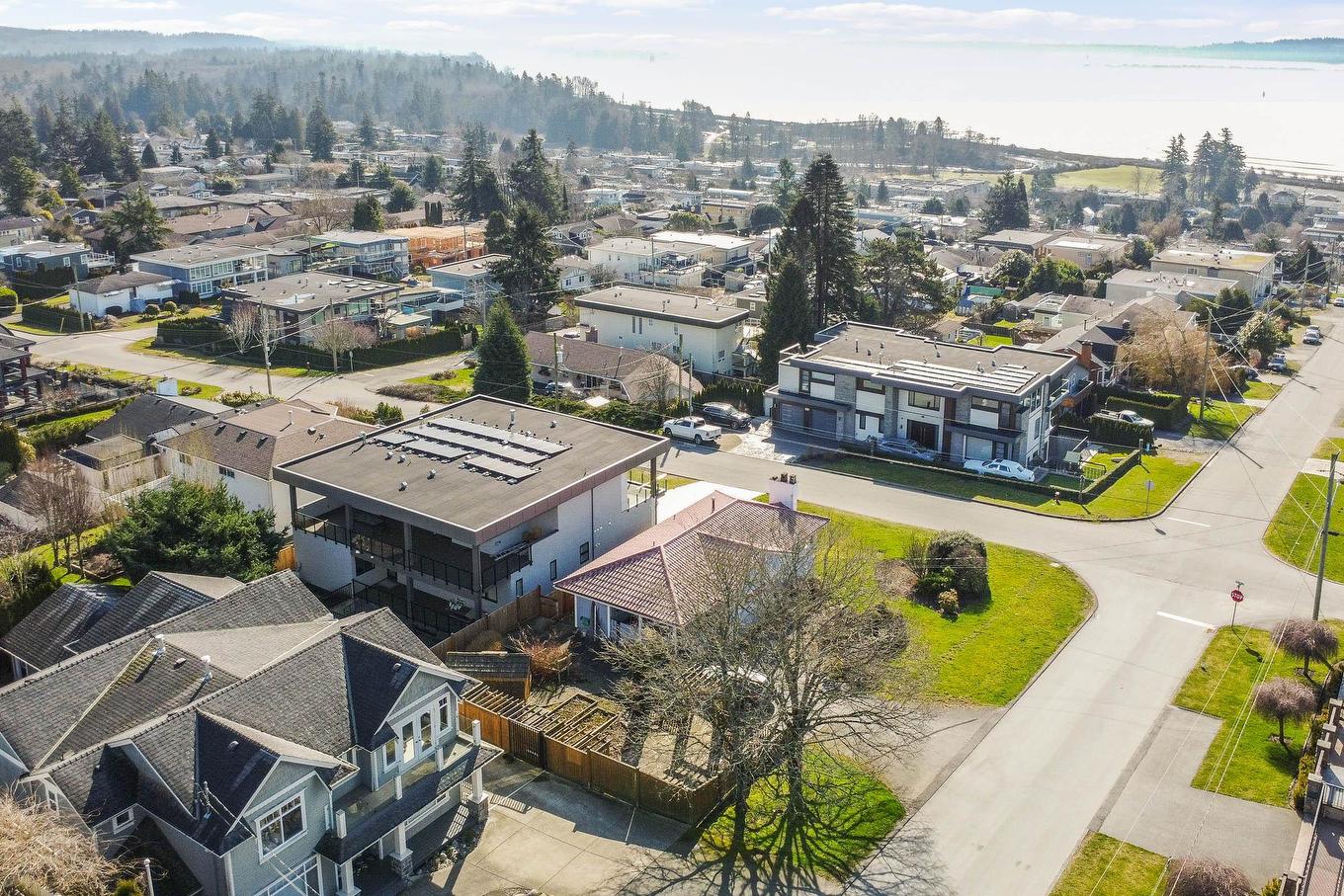 15761 Cliff Avenue, White Rock, BC