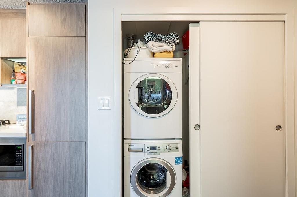 1807-13696 100 Avenue, Surrey, BC