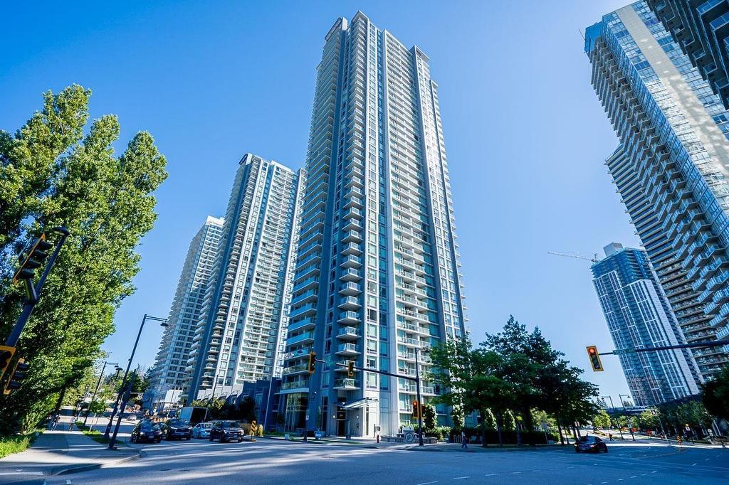 1807-13696 100 Avenue, Surrey, BC