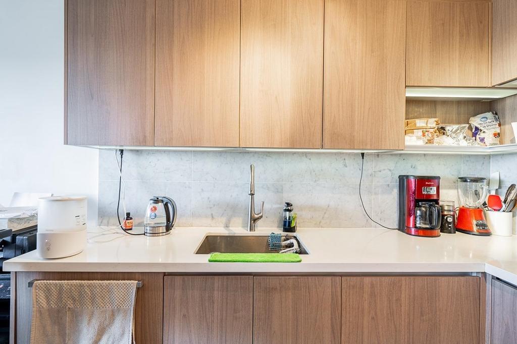 1807-13696 100 Avenue, Surrey, BC