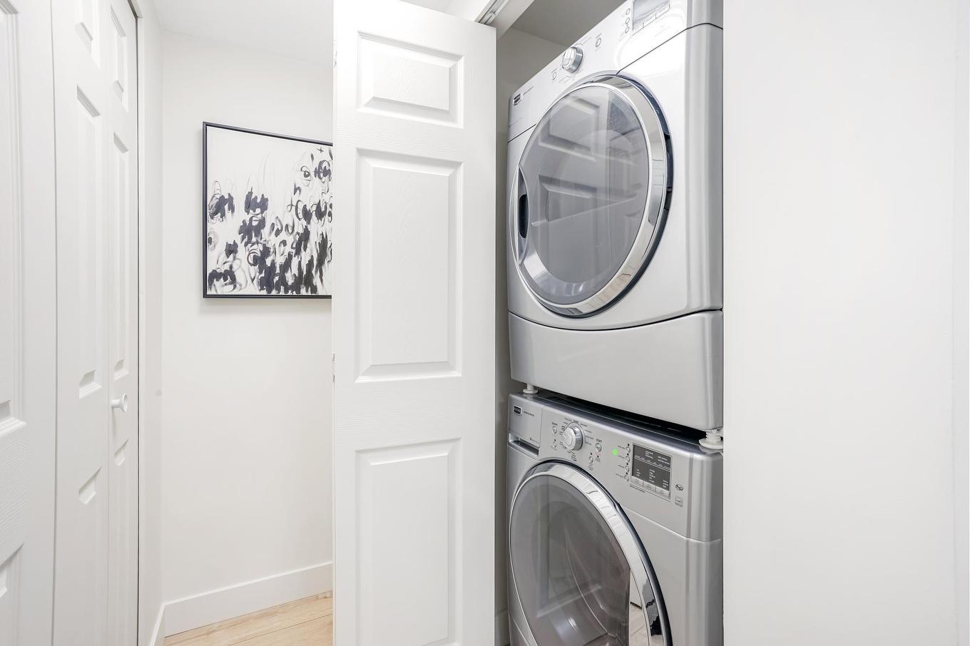 201-13870 70 Avenue, Surrey, BC