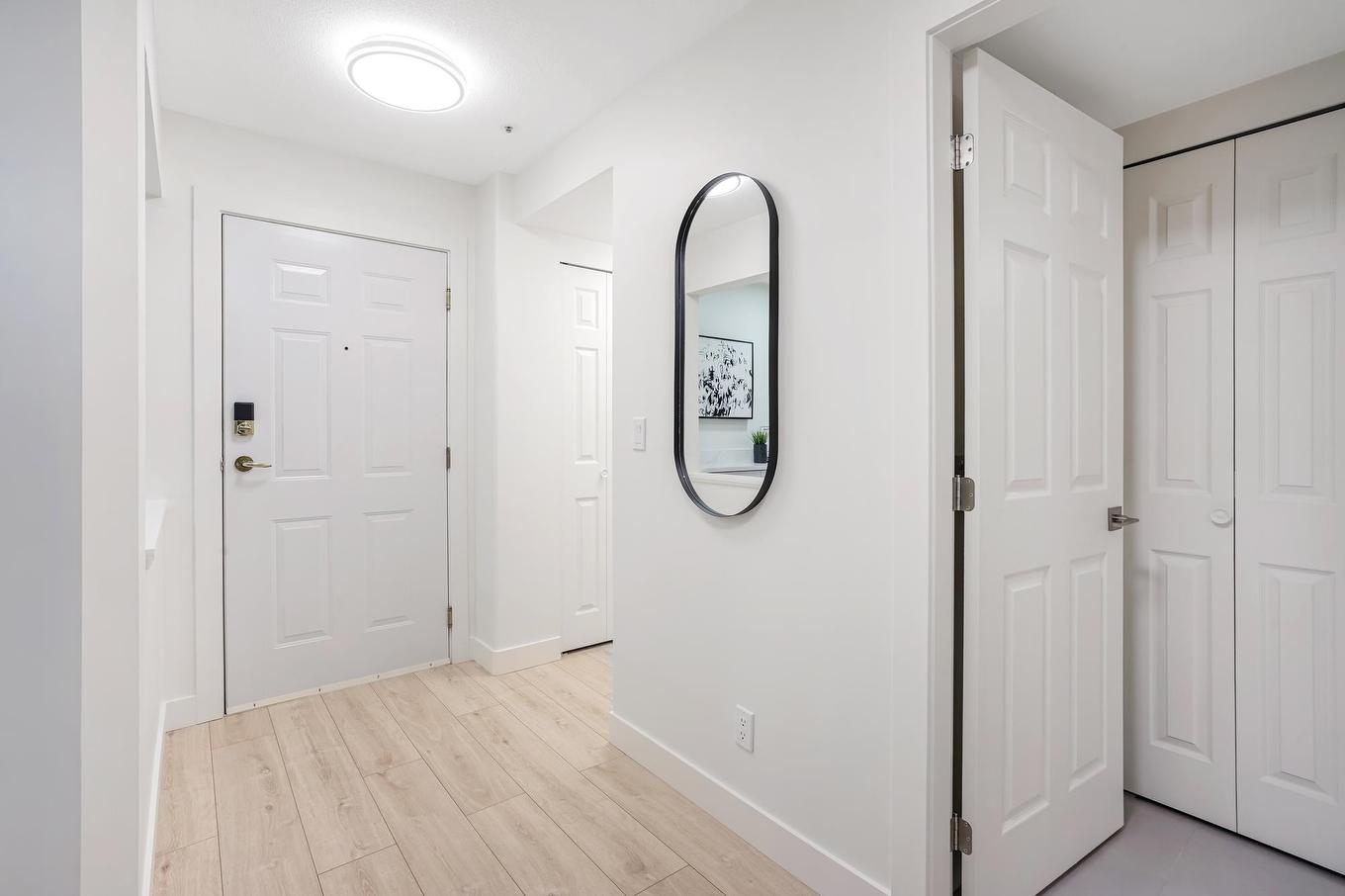 201-13870 70 Avenue, Surrey, BC