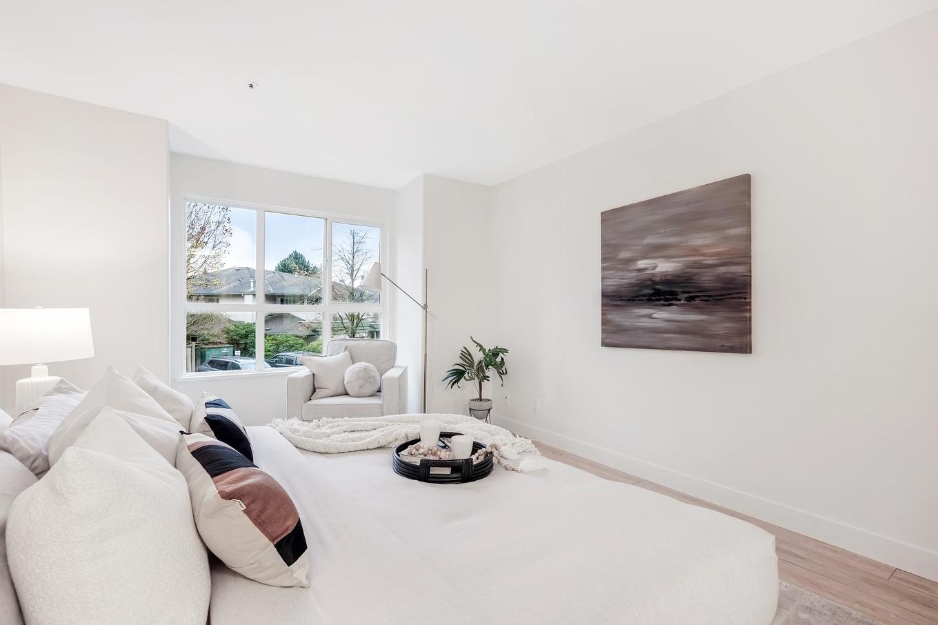 201-13870 70 Avenue, Surrey, BC