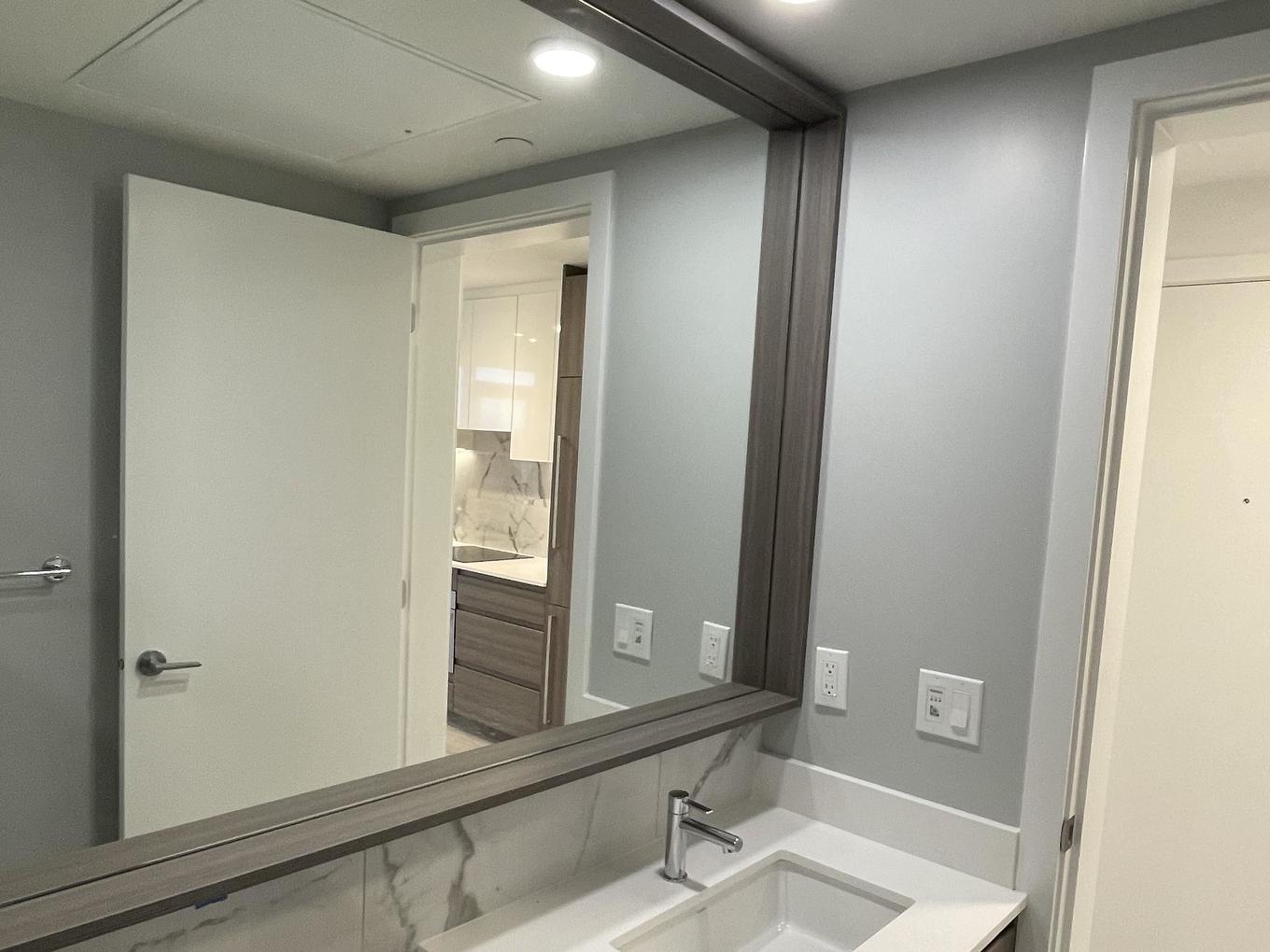 1114-10626 City Parkway, Surrey, BC