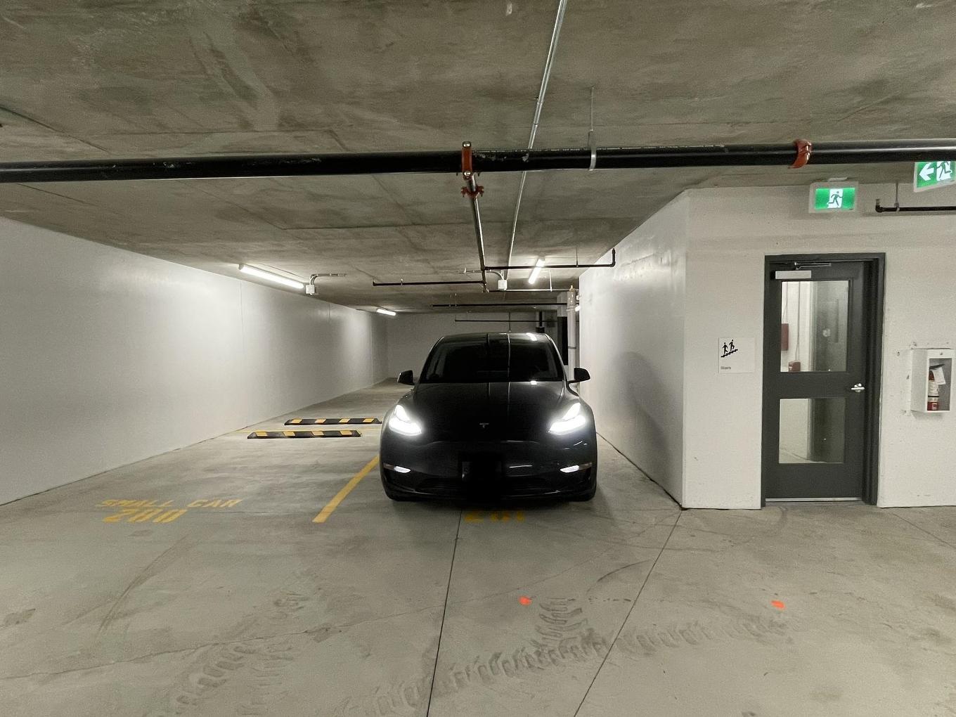 1114-10626 City Parkway, Surrey, BC