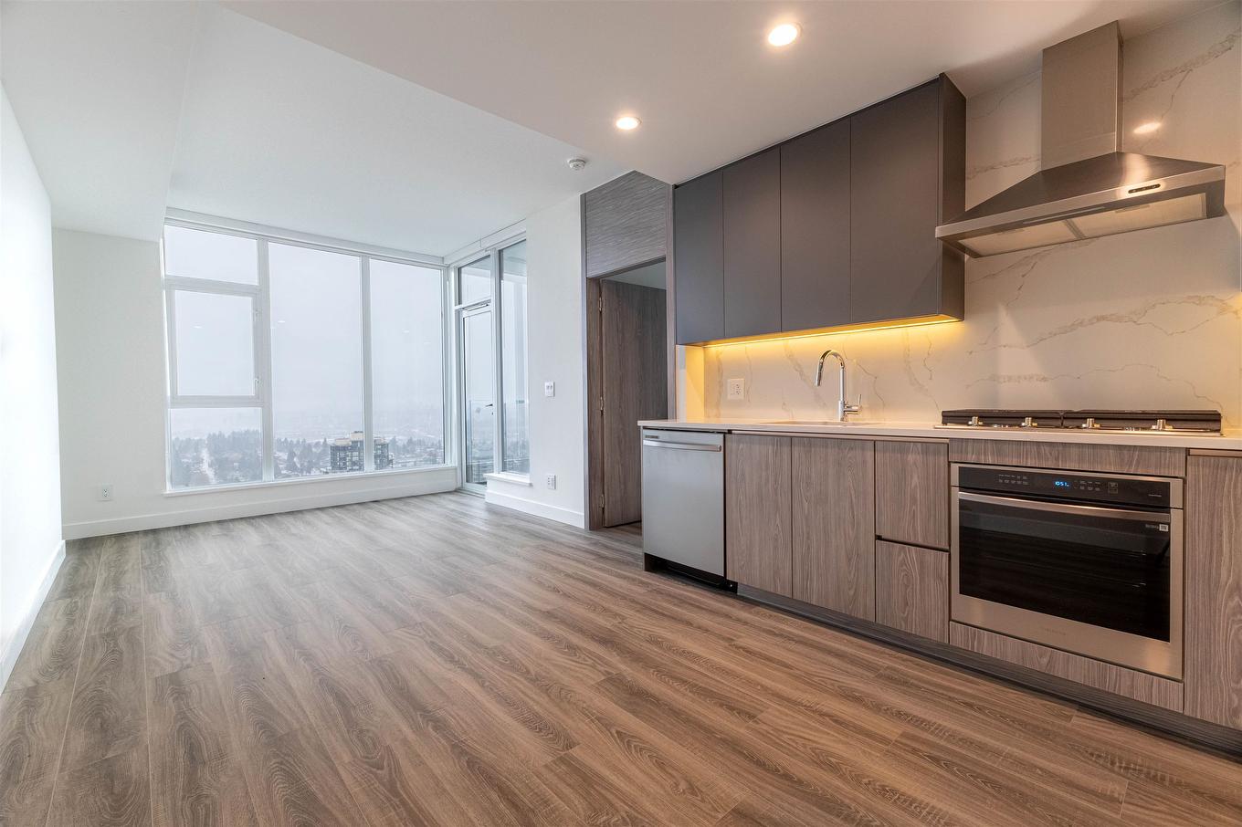 2708-10750 135A Street, Surrey, BC