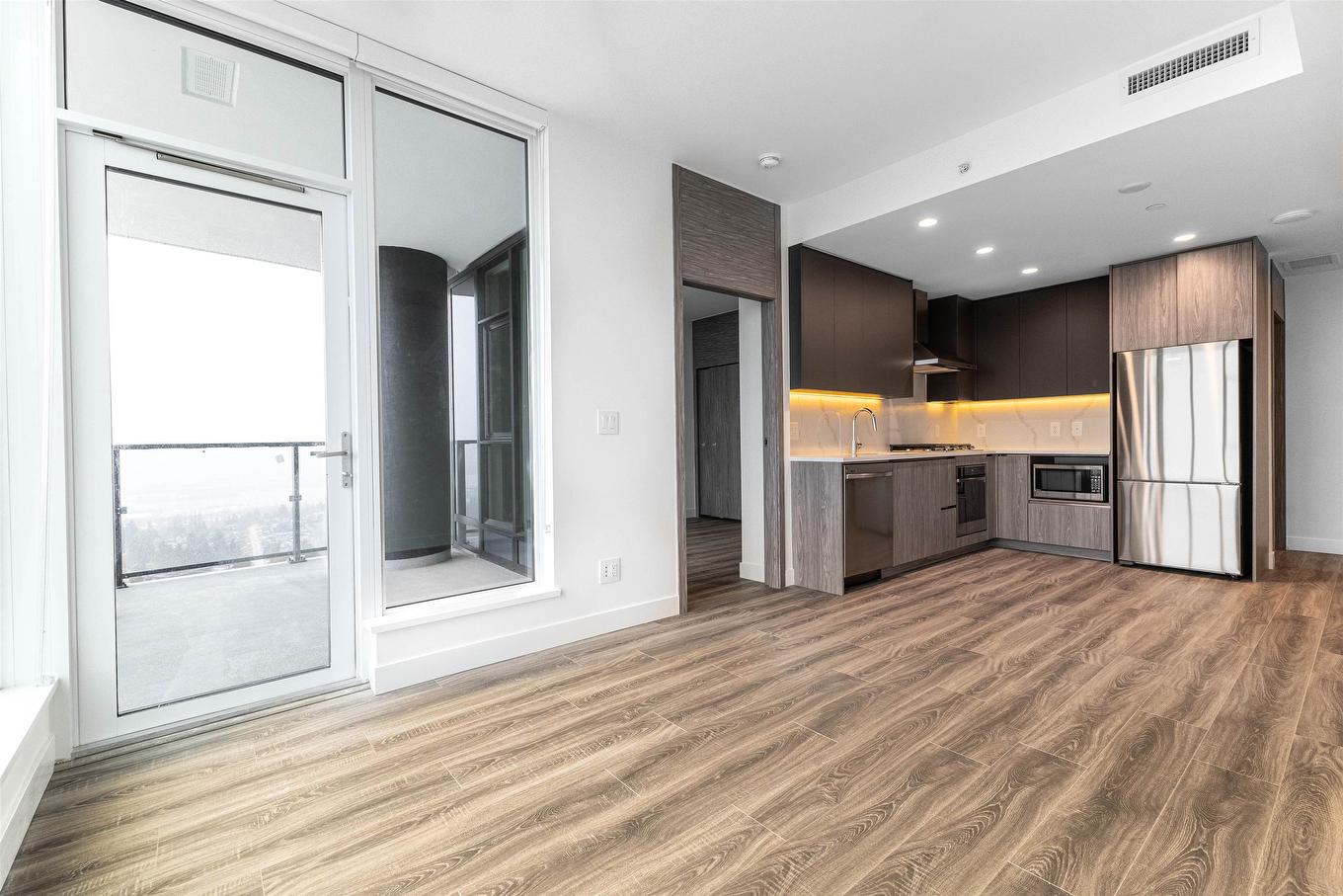 2708-10750 135A Street, Surrey, BC