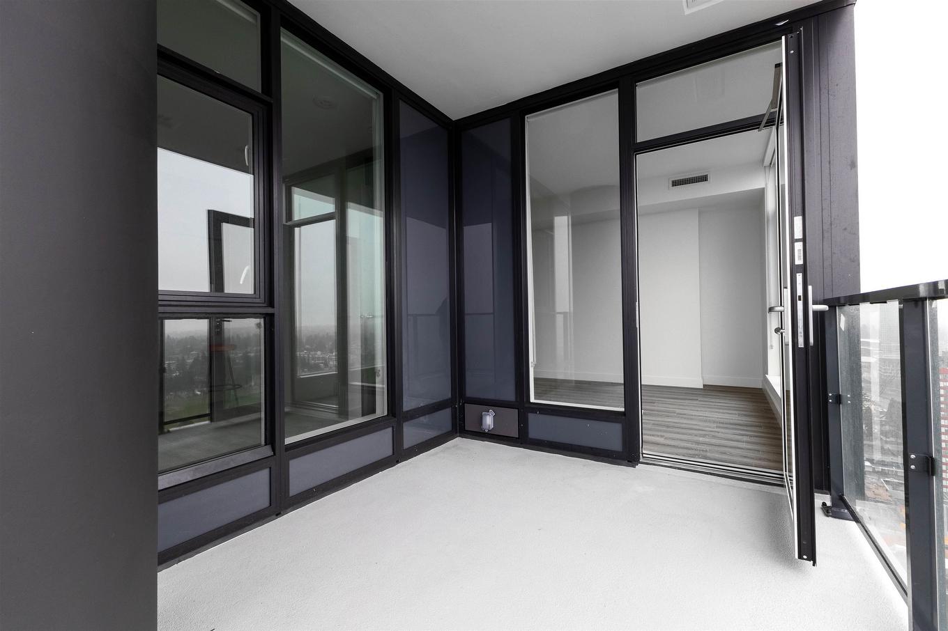 2708-10750 135A Street, Surrey, BC