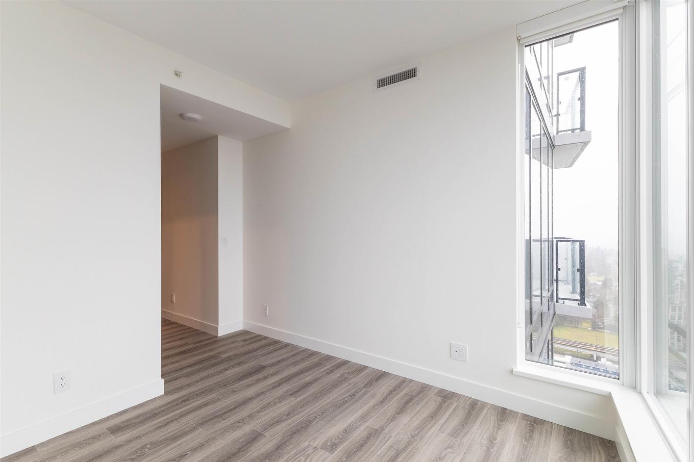 2708-10750 135A Street, Surrey, BC