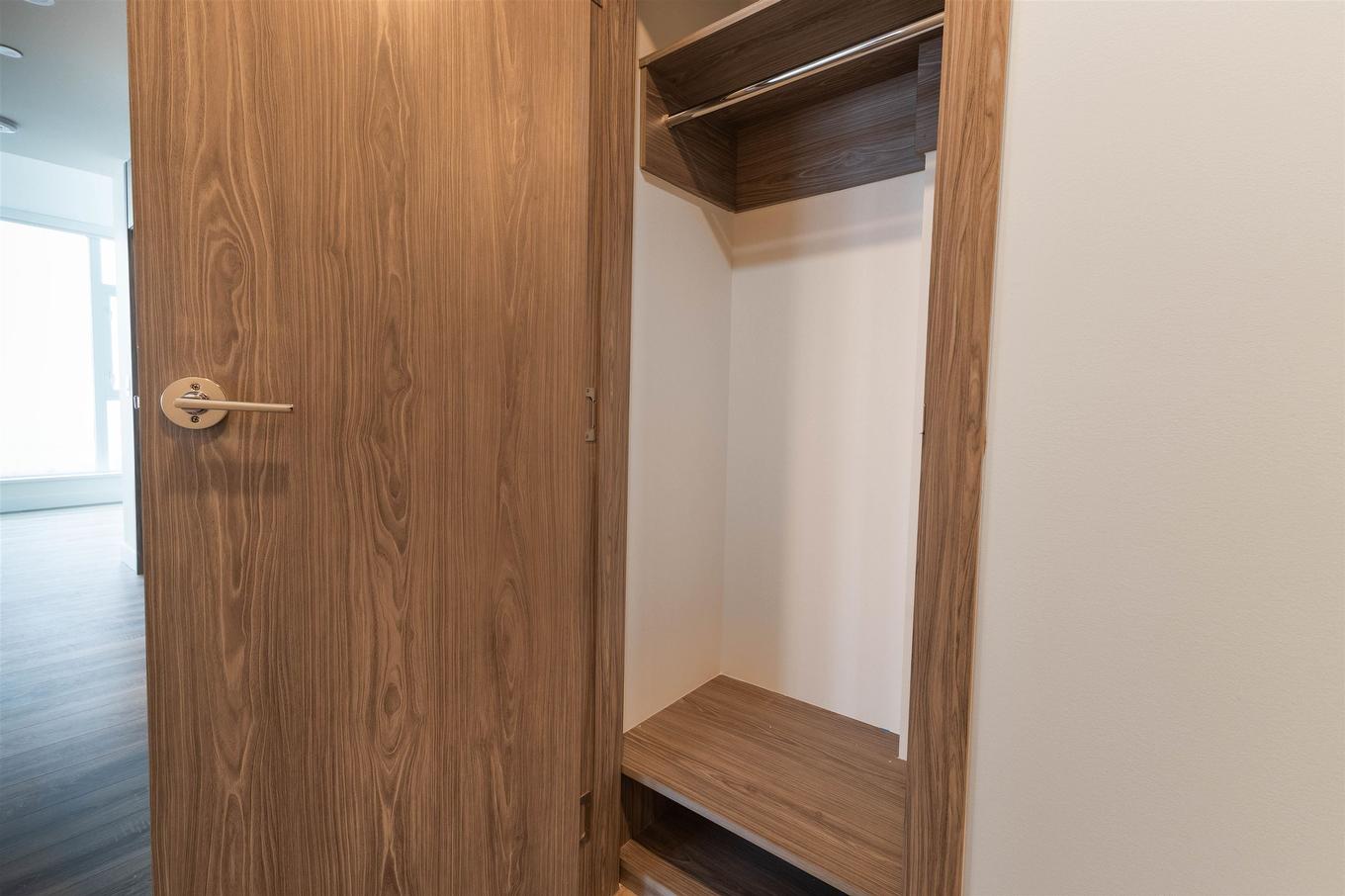 2708-10750 135A Street, Surrey, BC