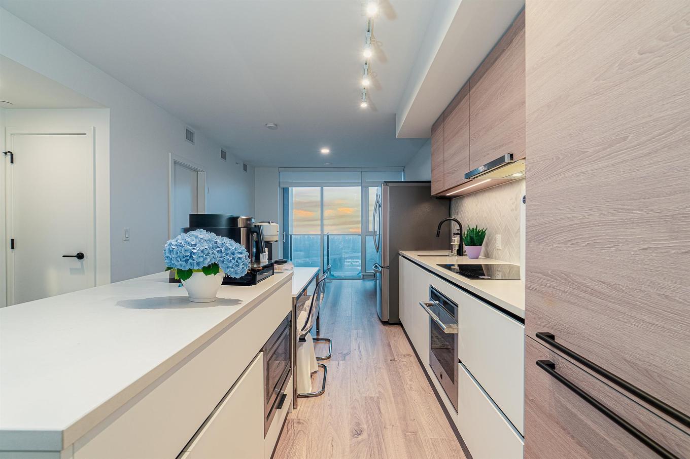 2501-13428 105 Avenue, Surrey, BC