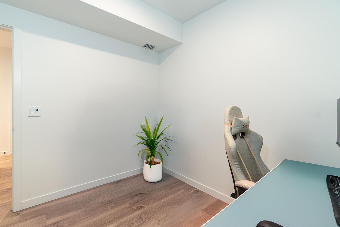 2501-13428 105 Avenue, Surrey, BC