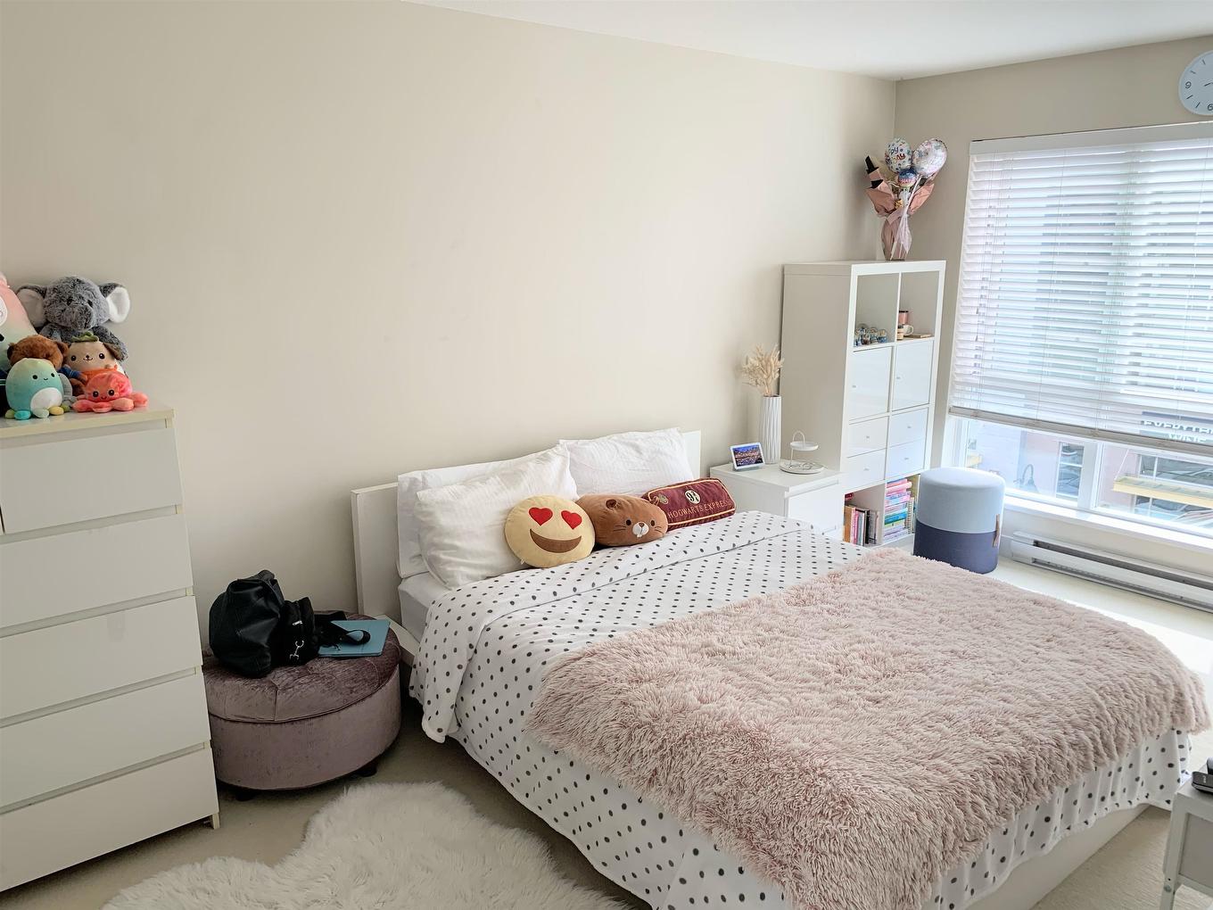 320-15745 Croydon Drive, Surrey, BC