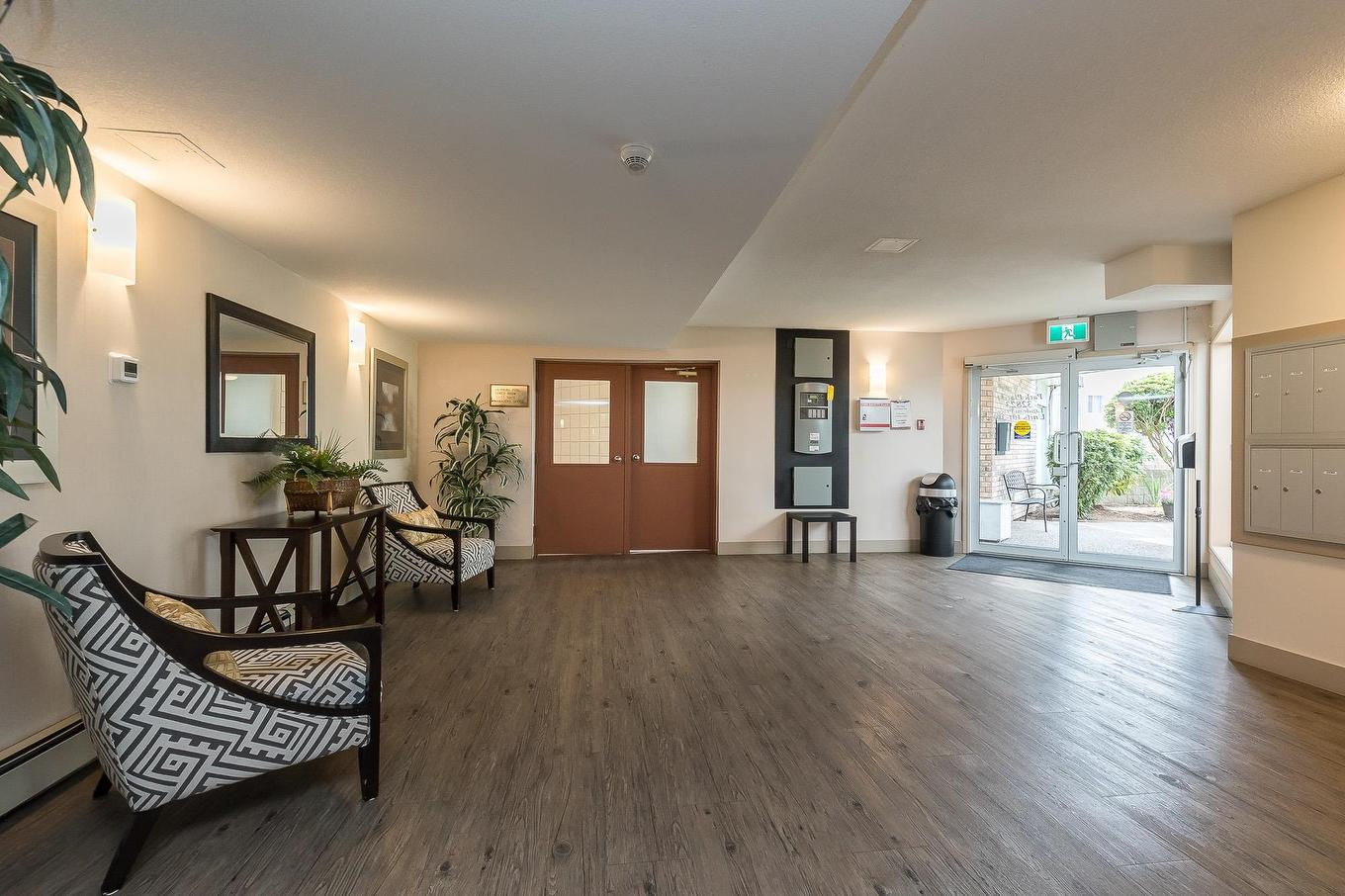 307-32823 Landeau Place, Abbotsford, BC