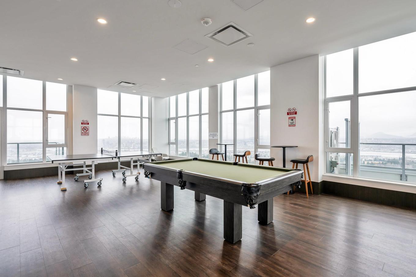 #1208-13350 Central Avenue N, Surrey, BC