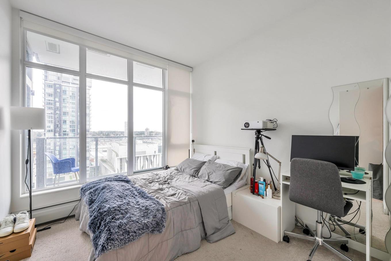 #1208-13350 Central Avenue N, Surrey, BC