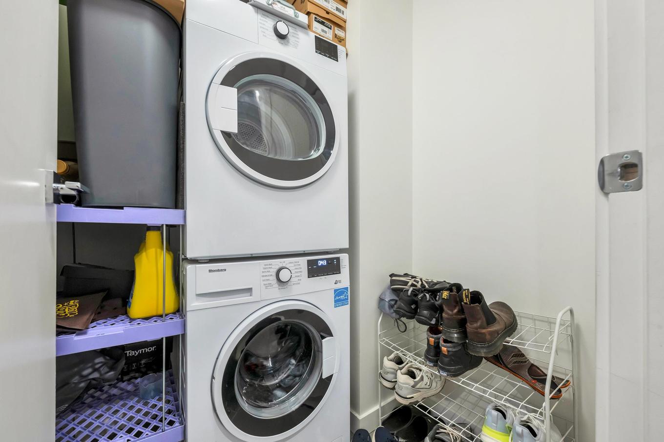 #1208-13350 Central Avenue N, Surrey, BC