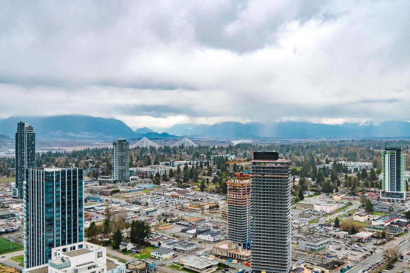 #1208-13350 Central Avenue N, Surrey, BC