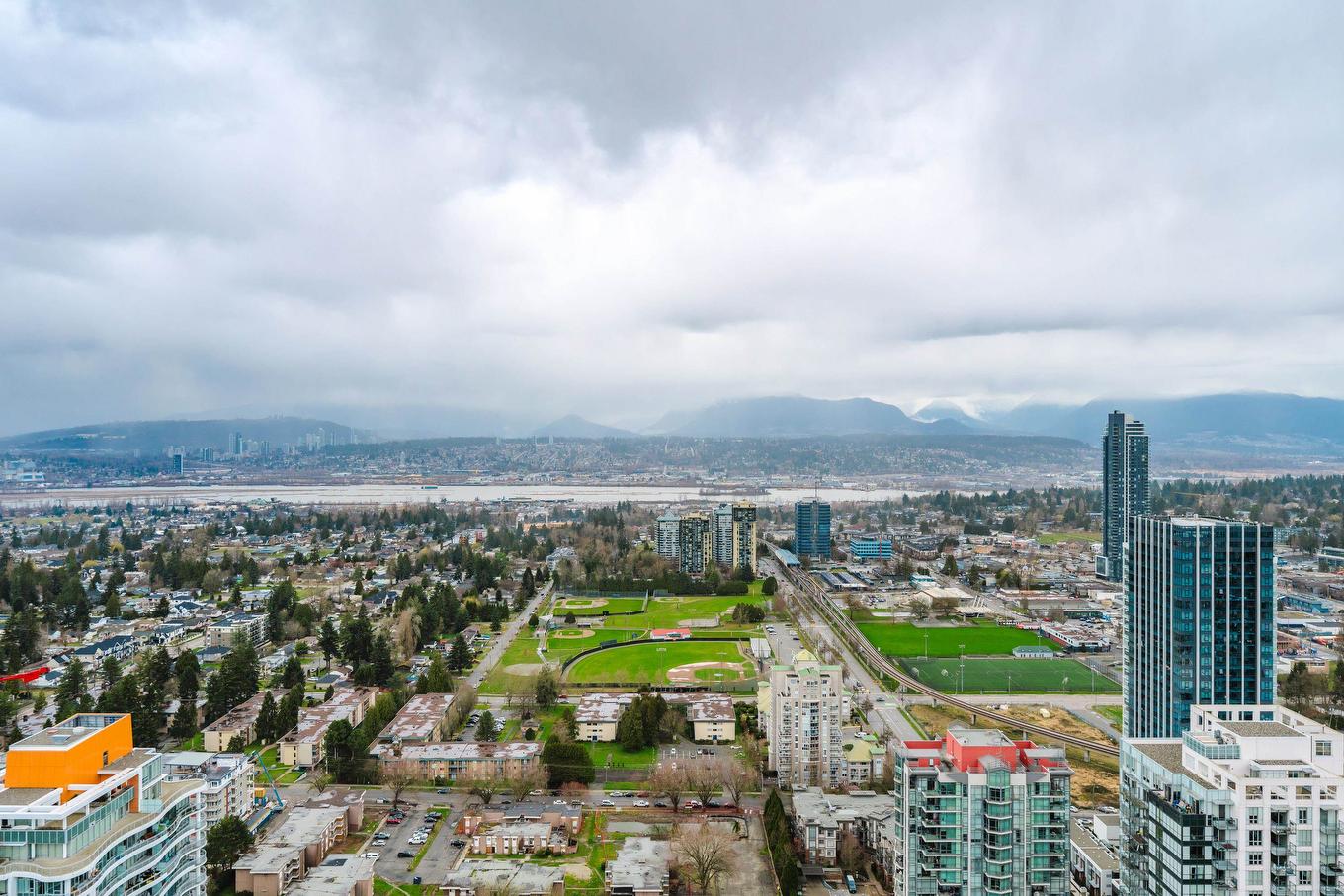 #1208-13350 Central Avenue N, Surrey, BC