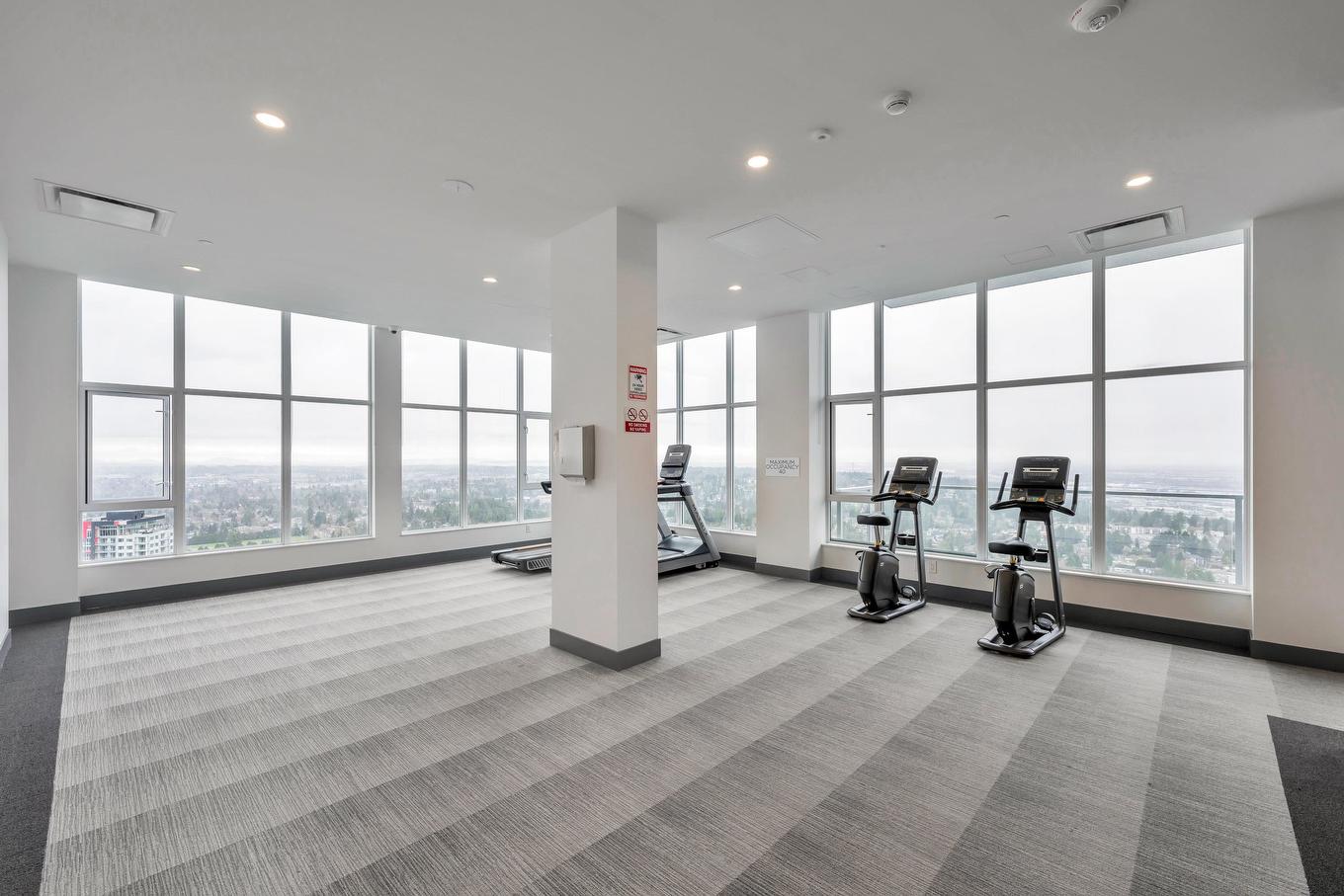 #1208-13350 Central Avenue N, Surrey, BC