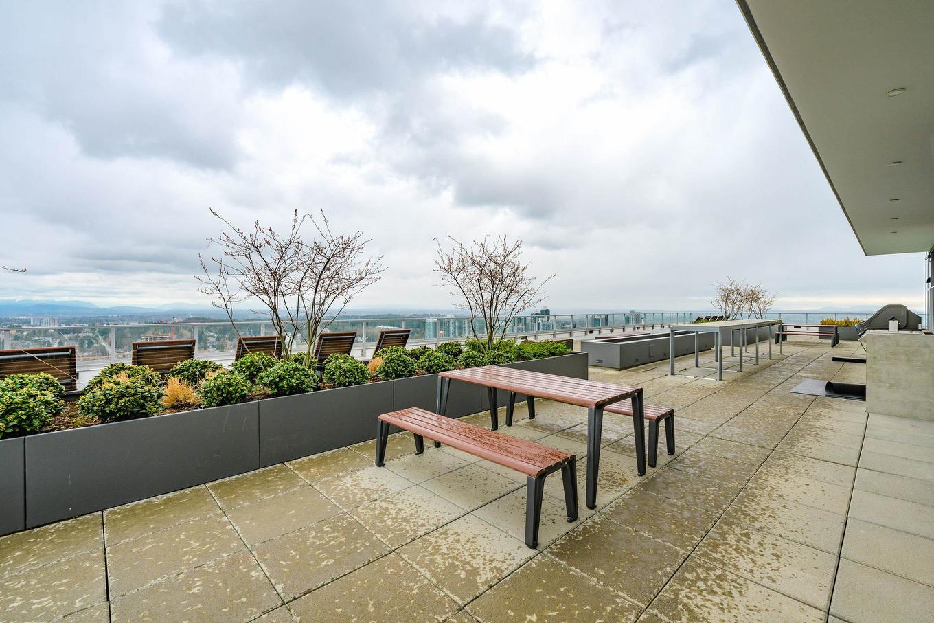 #1208-13350 Central Avenue N, Surrey, BC