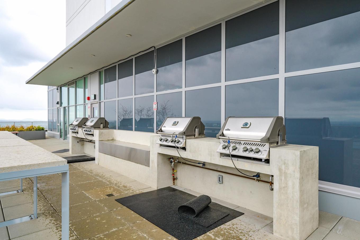 #1208-13350 Central Avenue N, Surrey, BC