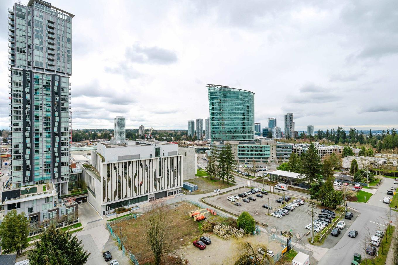 #1208-13350 Central Avenue N, Surrey, BC