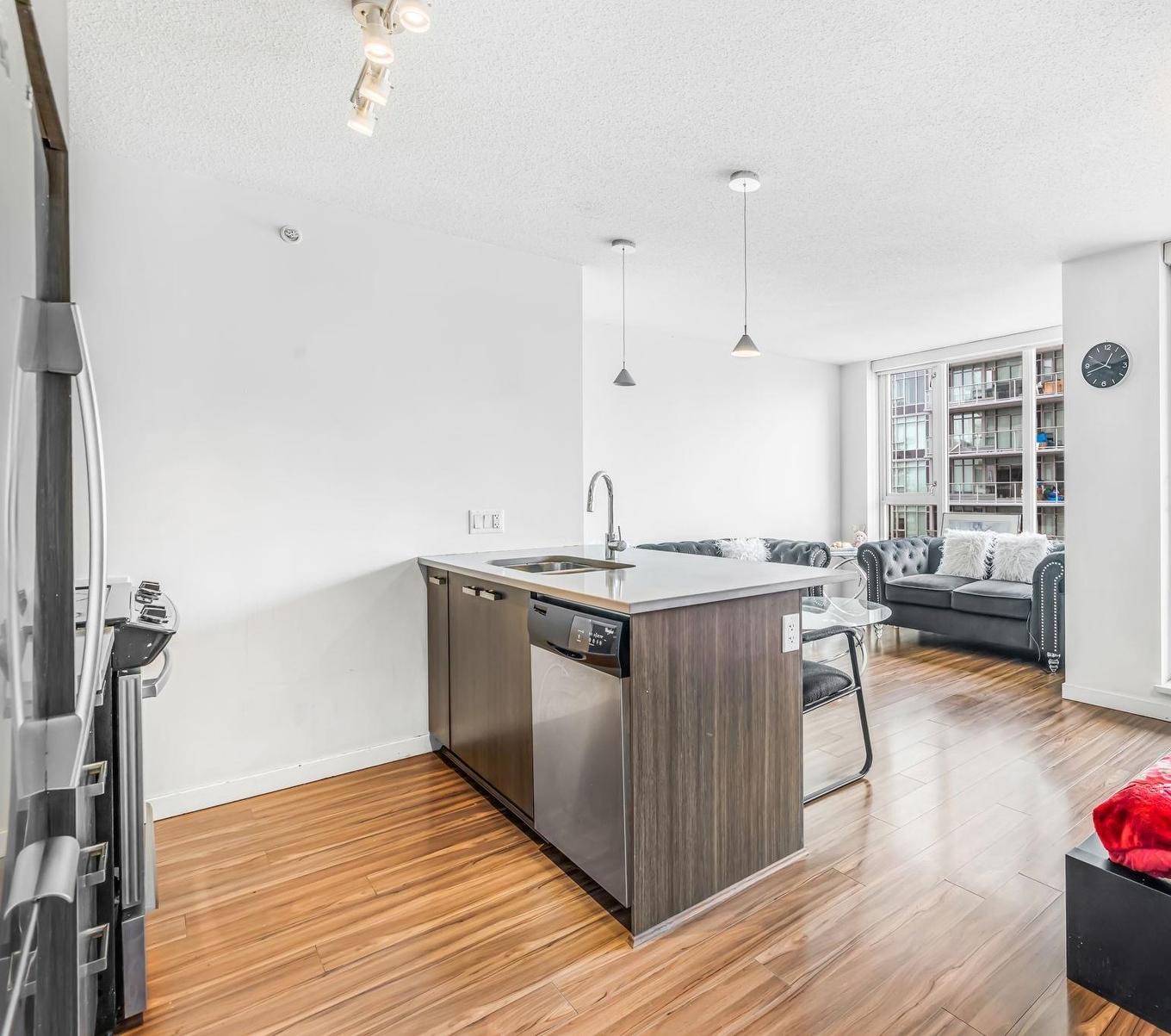 2607-13325 102A Avenue, Surrey, BC