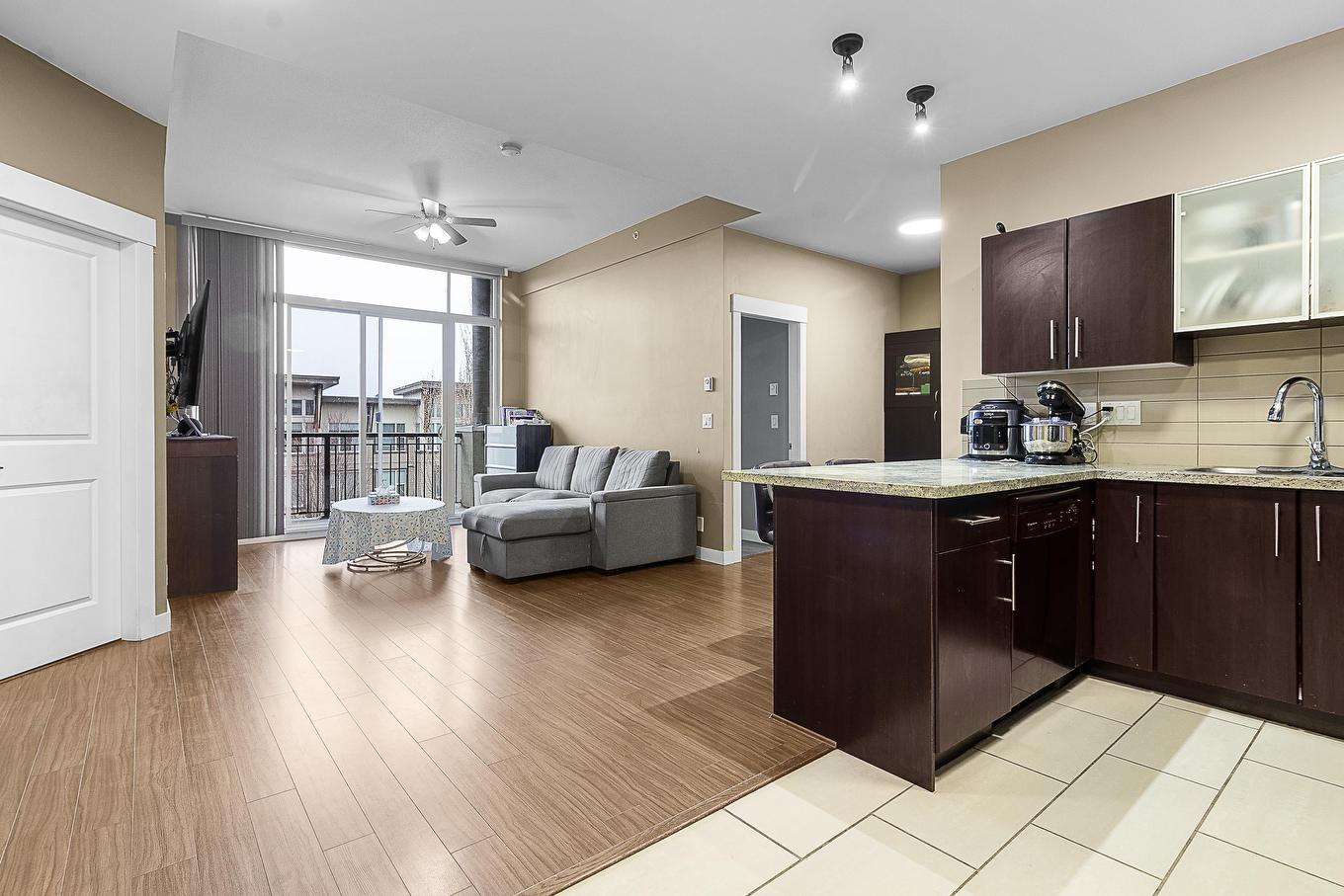 410-33546 Holland Avenue, Abbotsford, BC