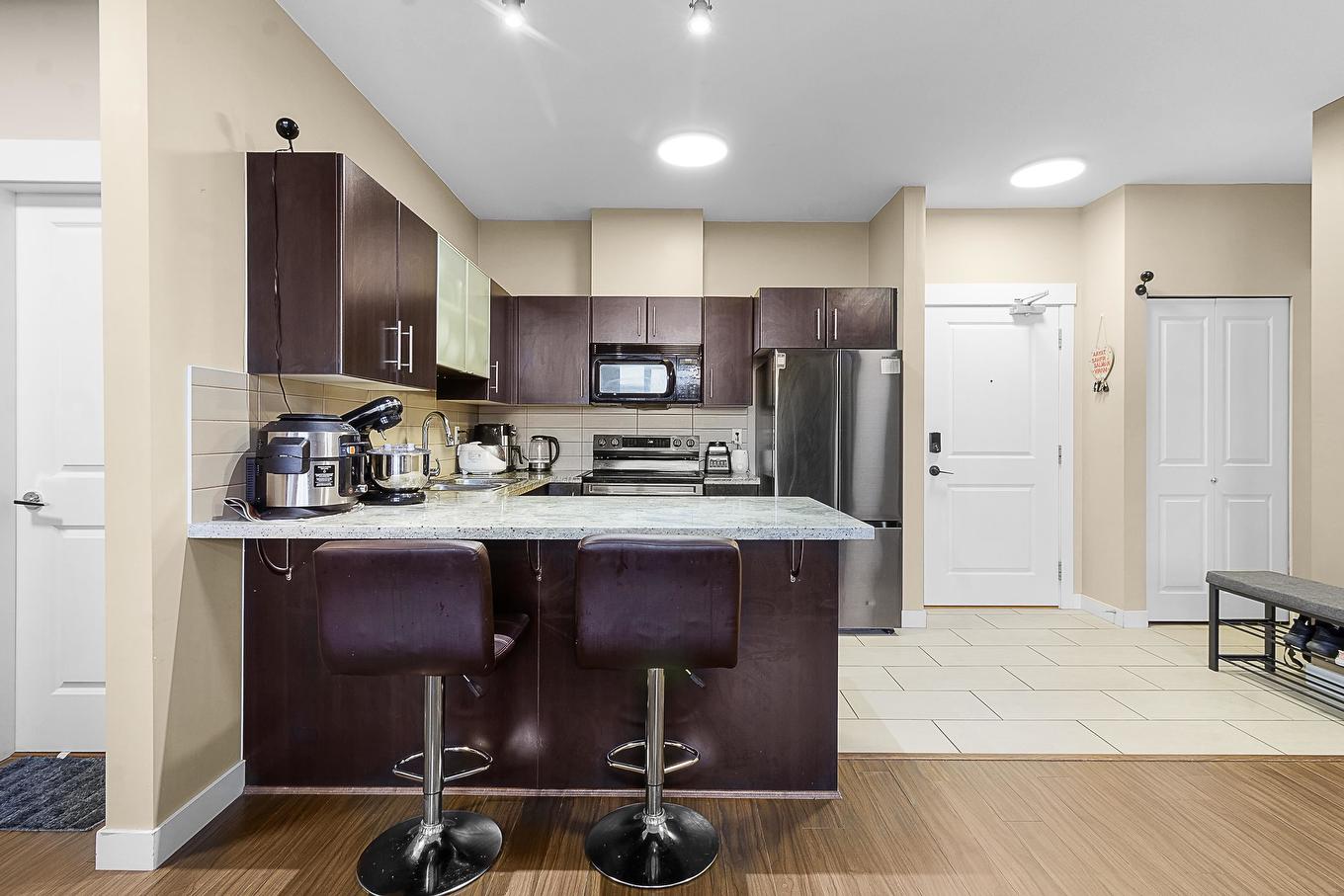 410-33546 Holland Avenue, Abbotsford, BC