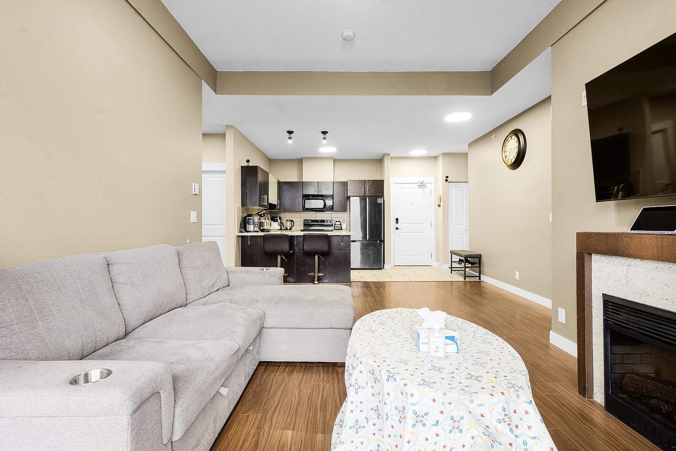 410-33546 Holland Avenue, Abbotsford, BC