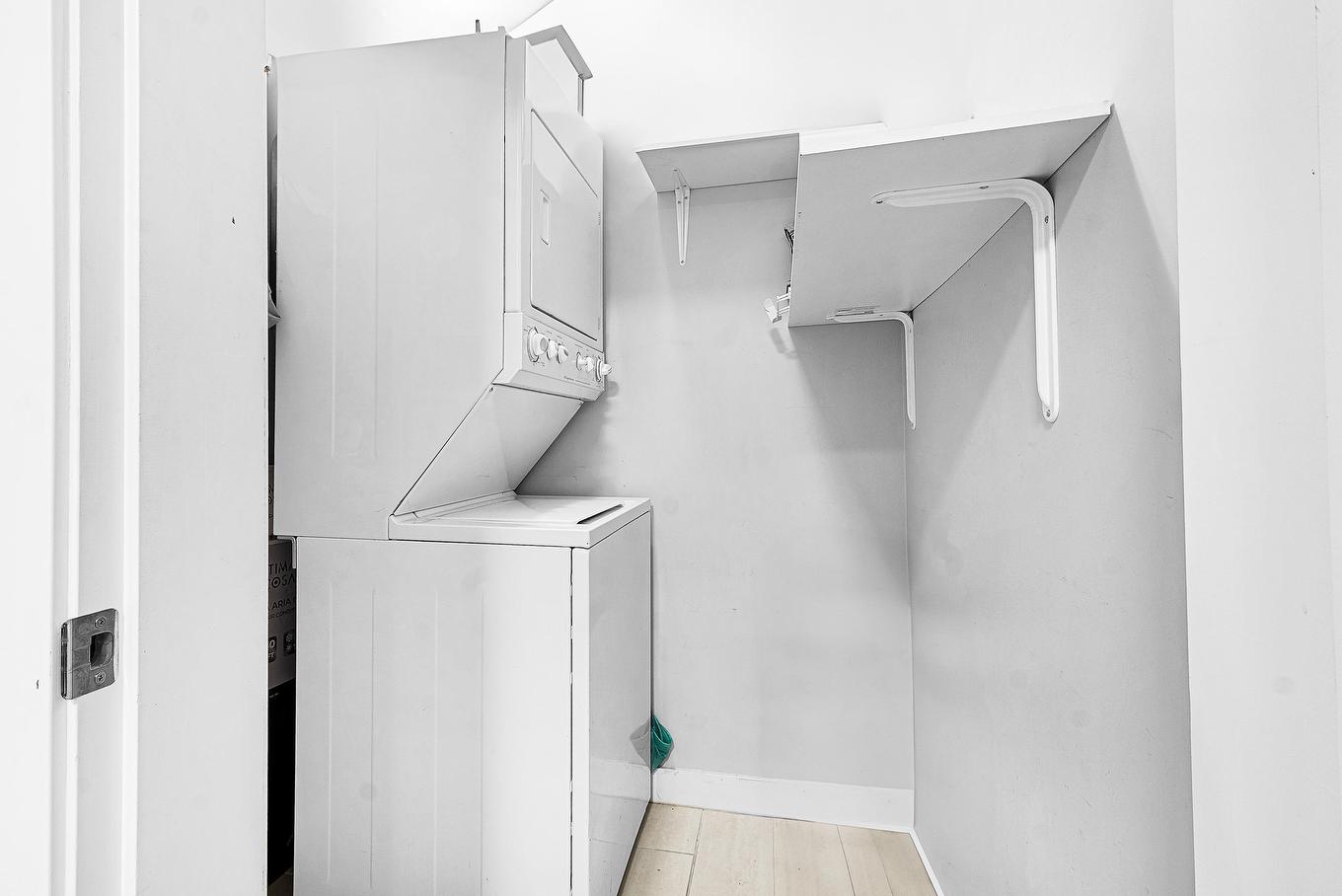 410-33546 Holland Avenue, Abbotsford, BC