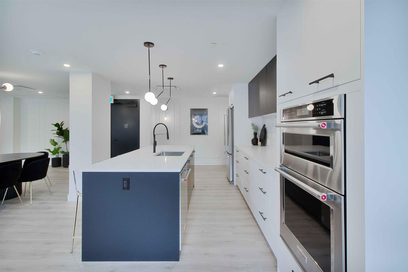 411-2620 152 Street, Surrey, BC