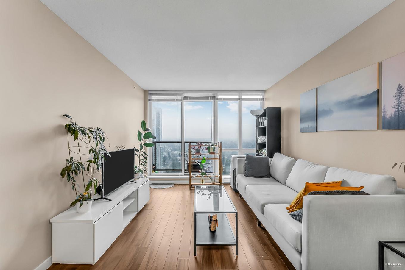 2908-9981 Whalley Boulevard, Surrey, BC