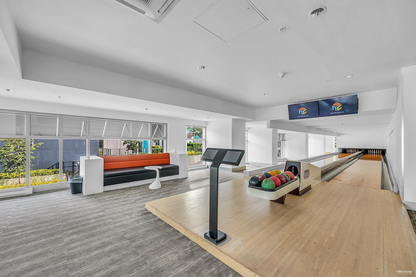 2908-9981 Whalley Boulevard, Surrey, BC