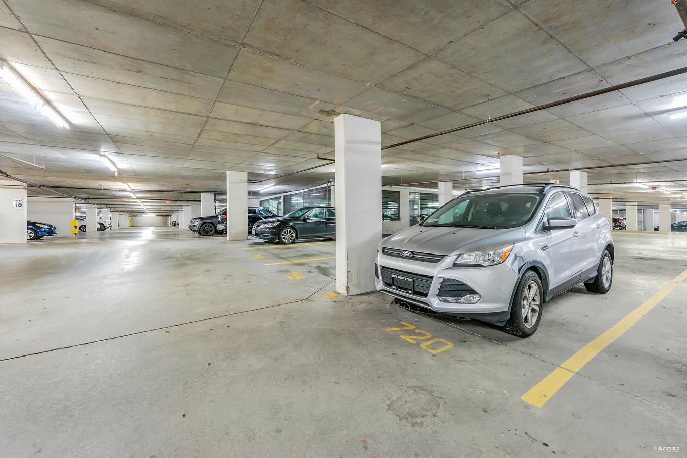 2908-9981 Whalley Boulevard, Surrey, BC