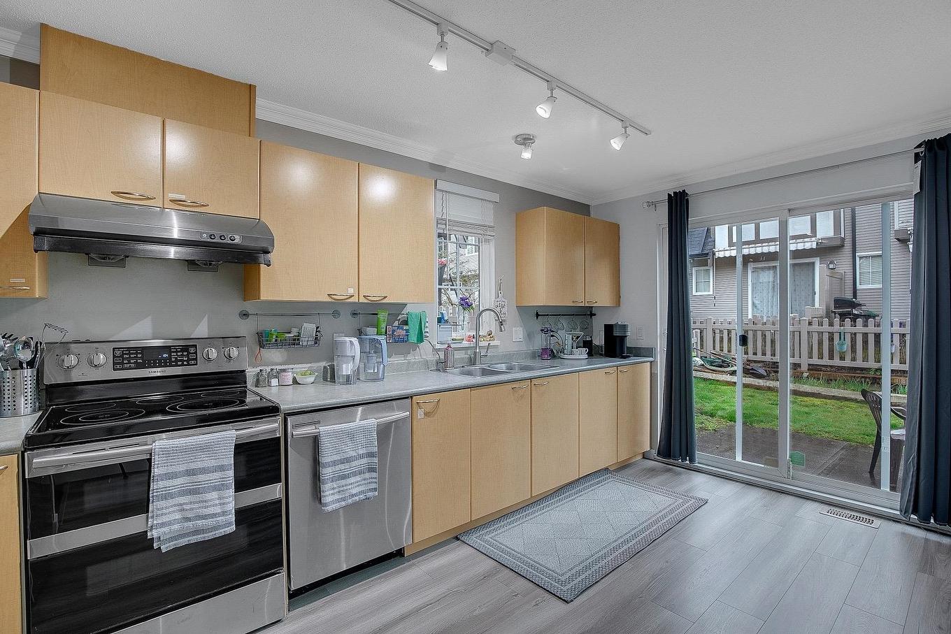 19-12778 66 Avenue, Surrey, BC