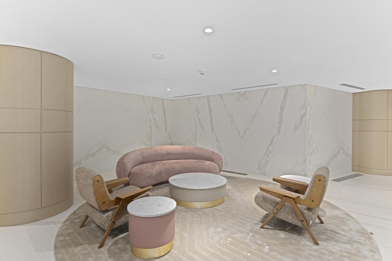 3304-9887 Whalley Boulevard, Surrey, BC