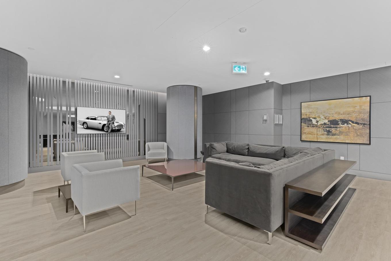 3304-9887 Whalley Boulevard, Surrey, BC