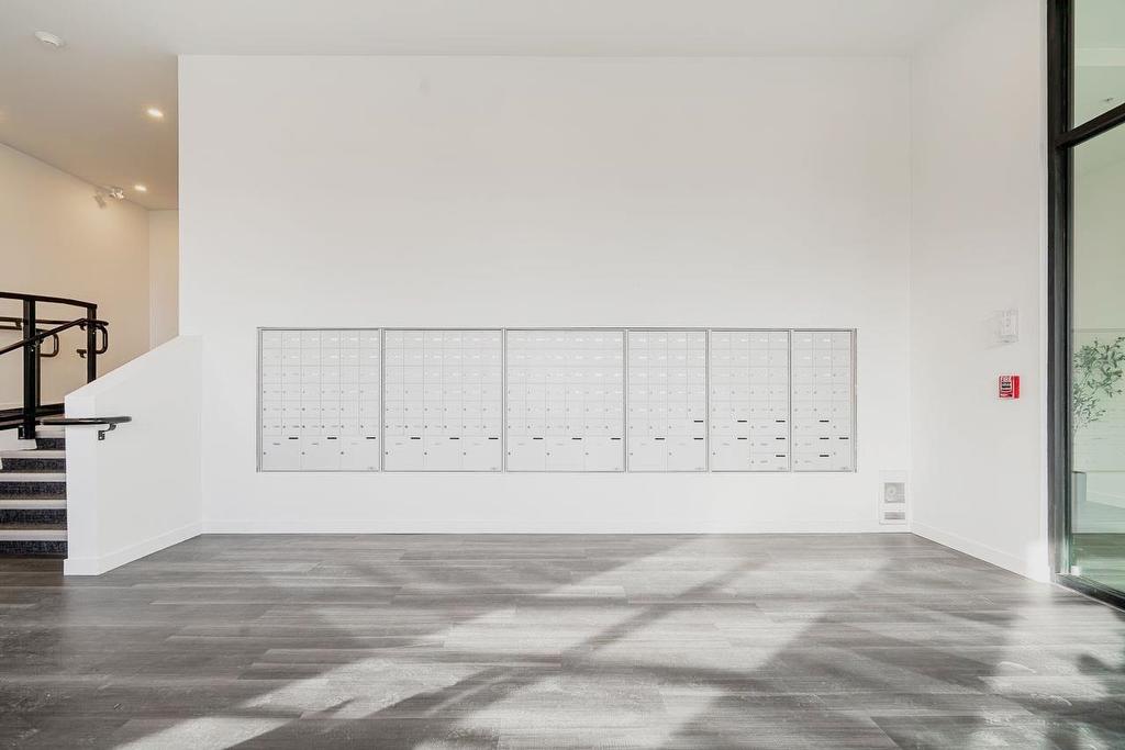 404-15738 85 Avenue, Surrey, BC