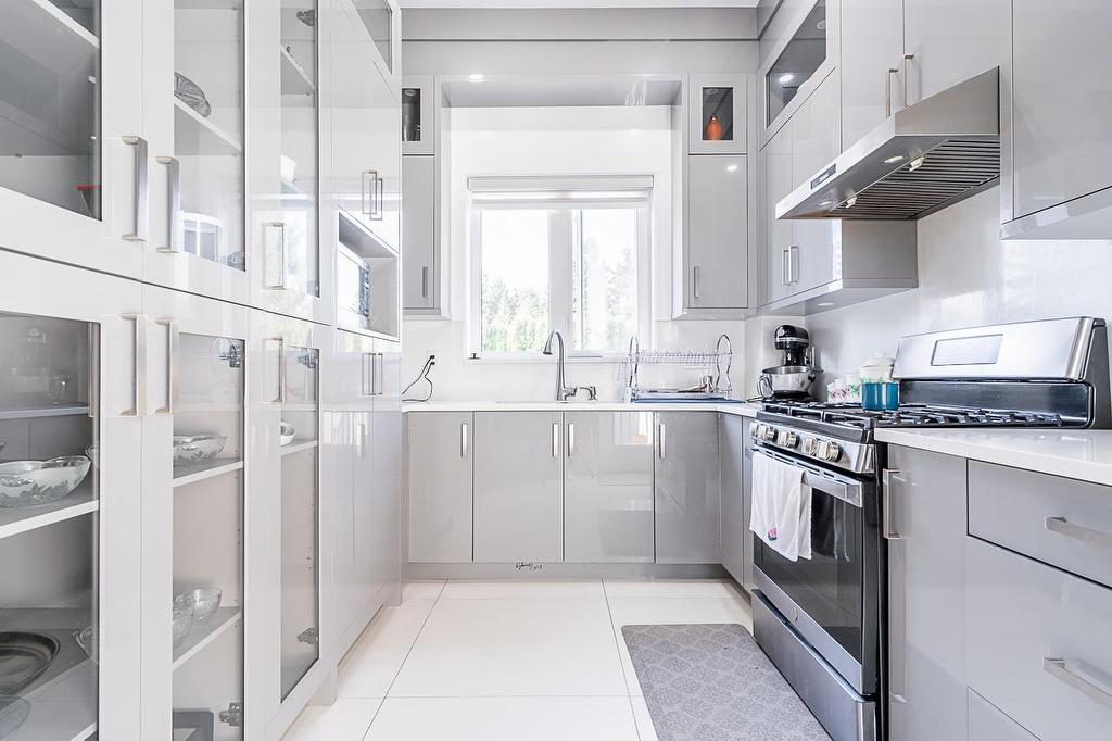 7079 194A Street, Surrey, BC