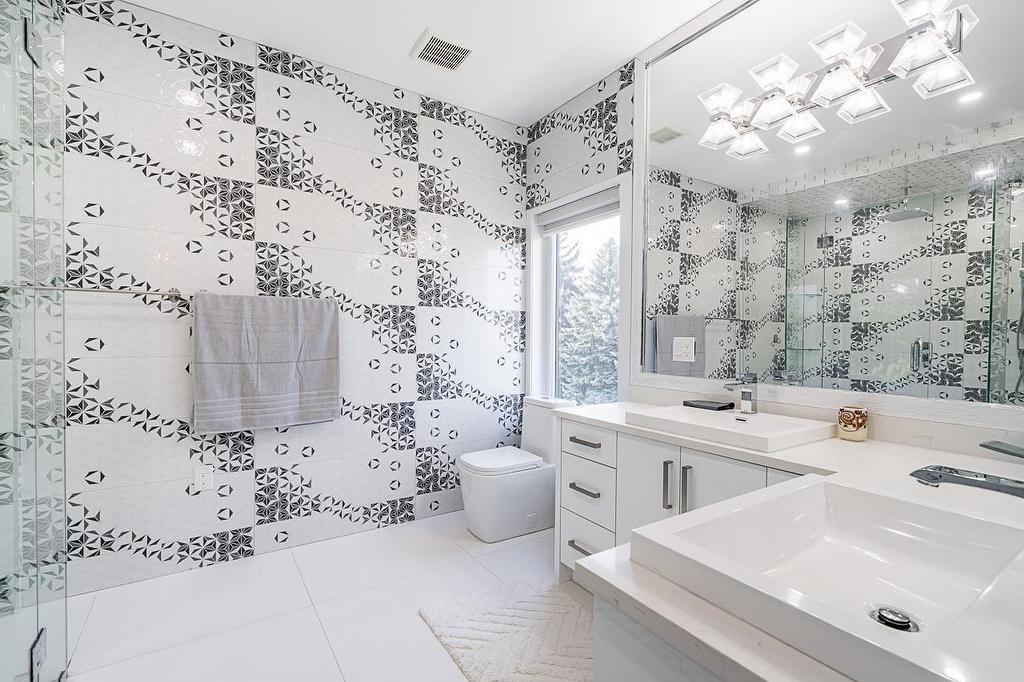 7079 194A Street, Surrey, BC