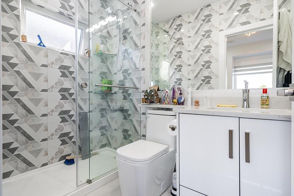 7079 194A Street, Surrey, BC