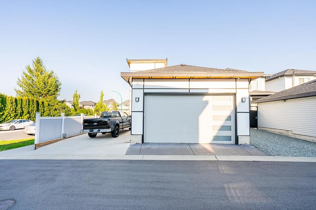 7079 194A Street, Surrey, BC