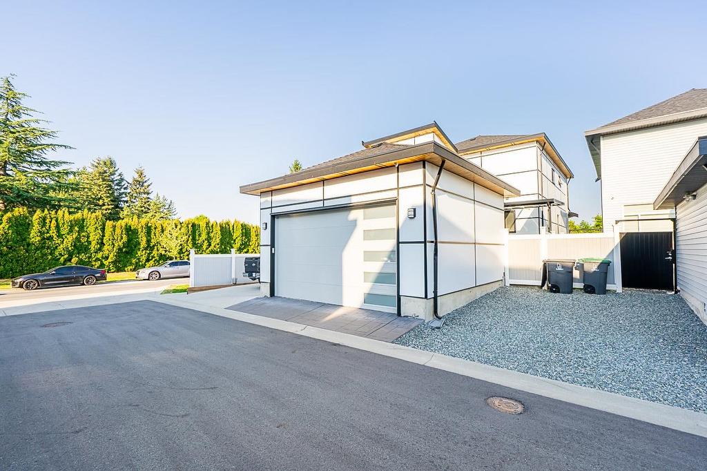 7079 194A Street, Surrey, BC