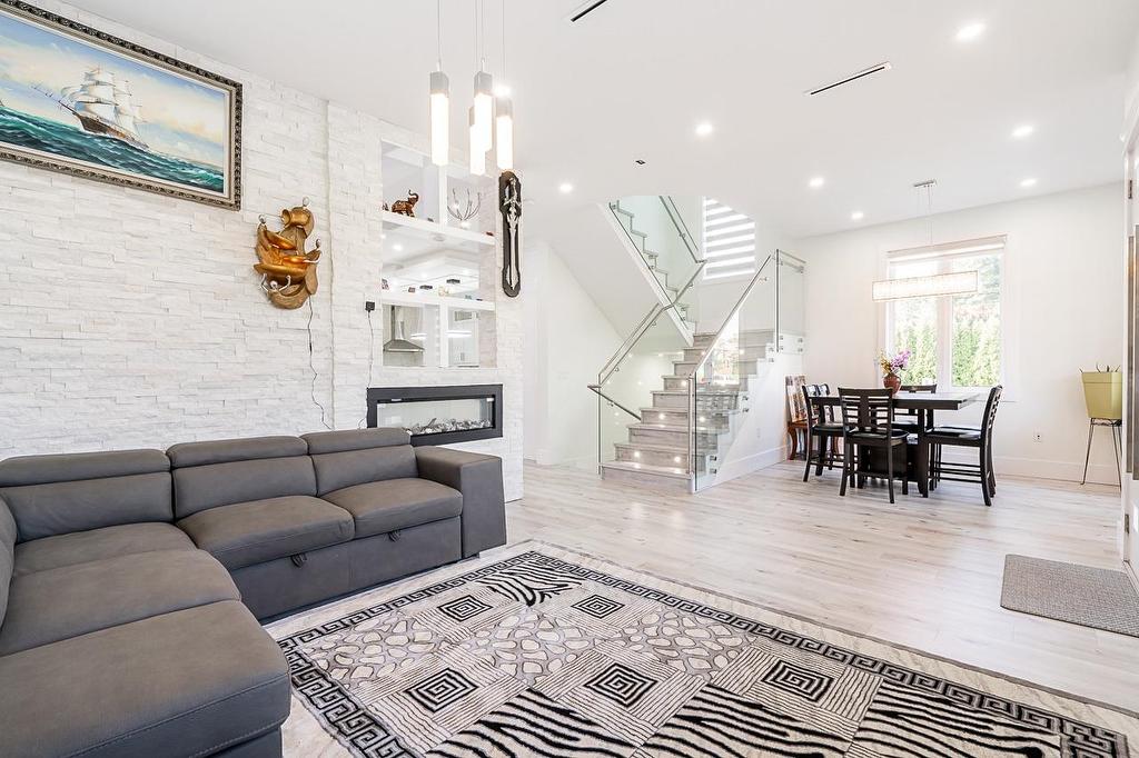 7079 194A Street, Surrey, BC