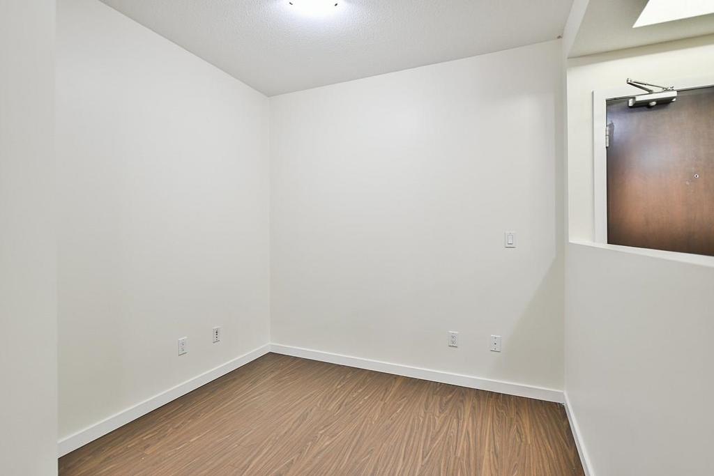 120-10866 City Parkway, Surrey, BC