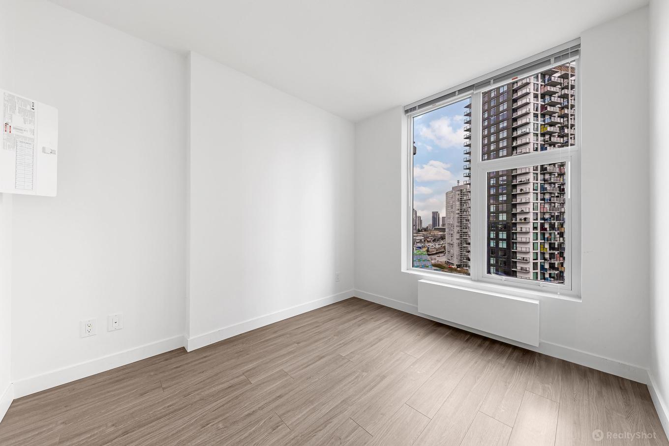 1909-13655 Fraser Highway, Surrey, BC